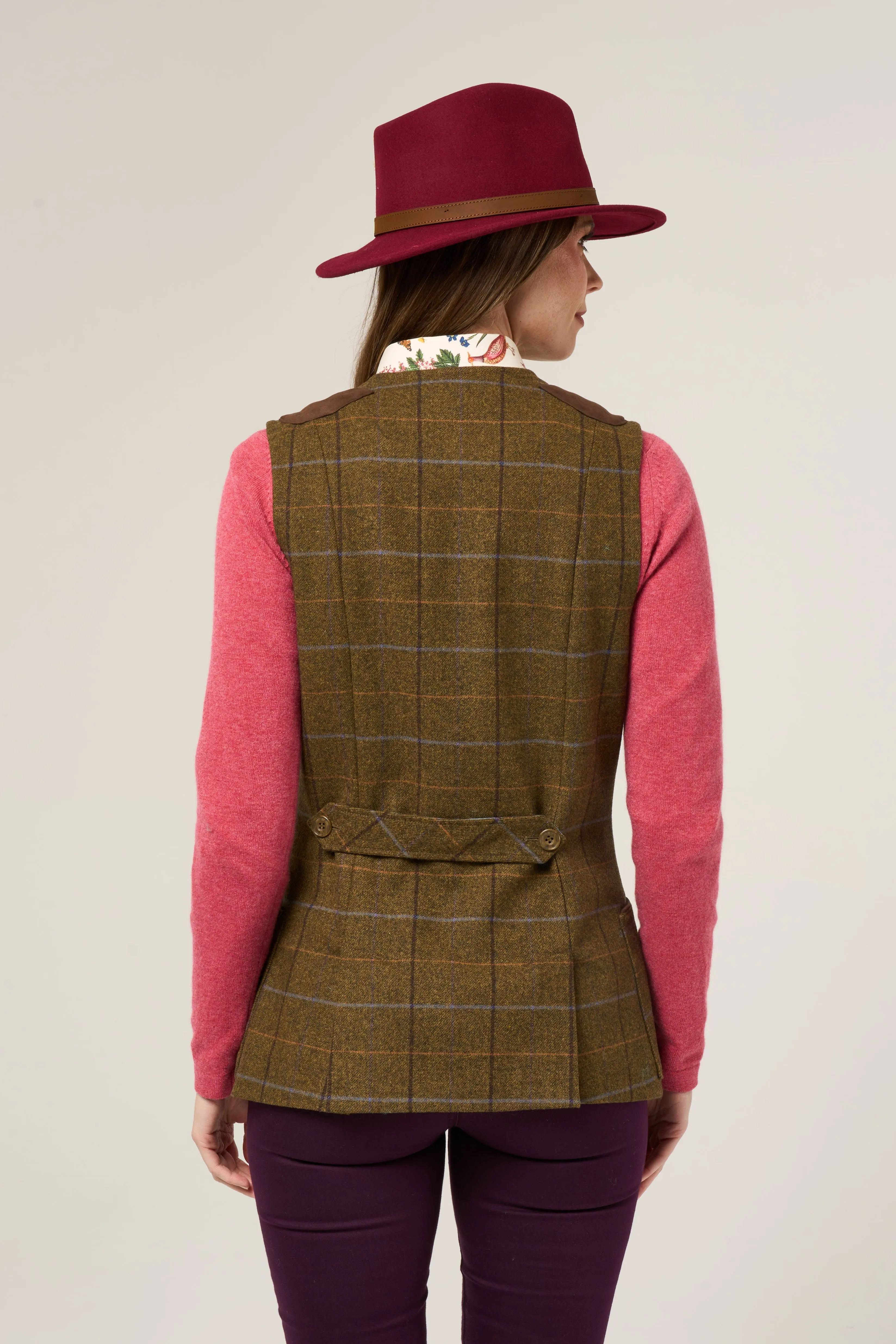 Combrook Ladies Tweed Shooting Waistcoat In Hazel - Regular Fit