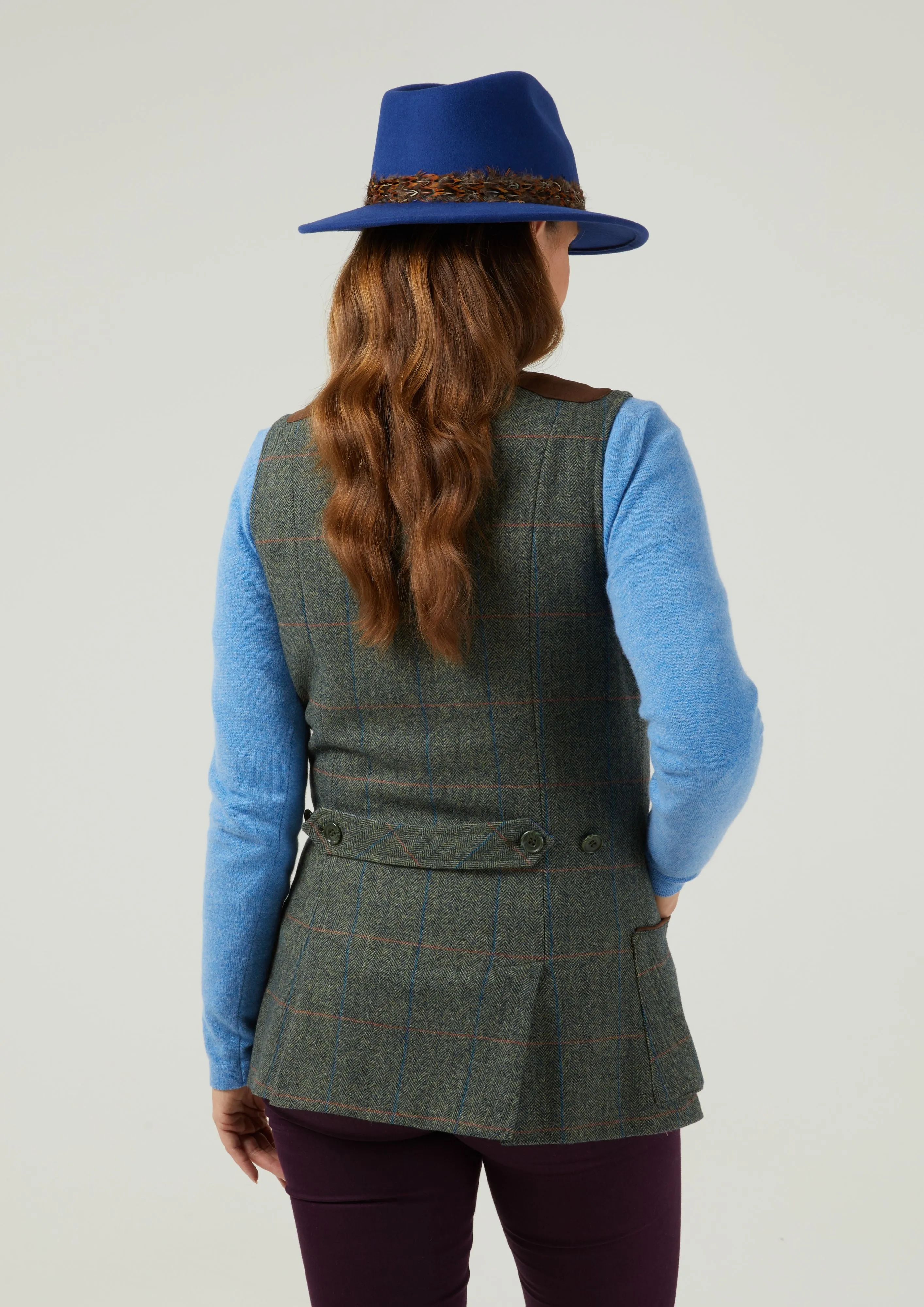 Combrook Ladies Tweed Shooting Waistcoat In Spruce - Regular Fit